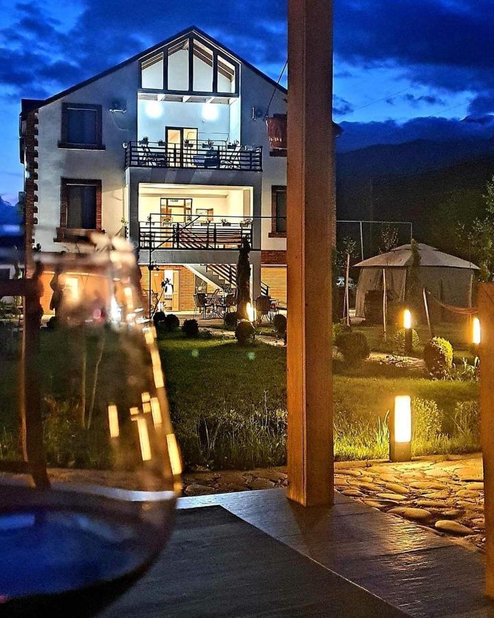 Hotel Karse Ambrolauri Exterior foto